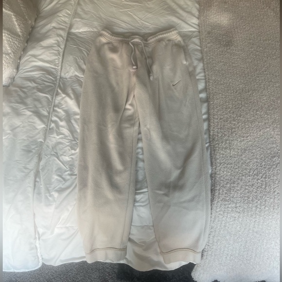 Nike dri-fit soft cream joggers size medium - Picture 1 of 4